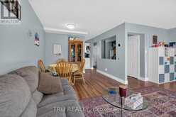 369 MOCKINGBIRD DRIVE | Ottawa Ontario | Slide Image Nine