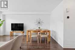 19 GREAT OAK PRIVATE | Ottawa Ontario | Slide Image Seventeen