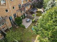 19 GREAT OAK PRIVATE | Ottawa Ontario | Slide Image Thirty-seven