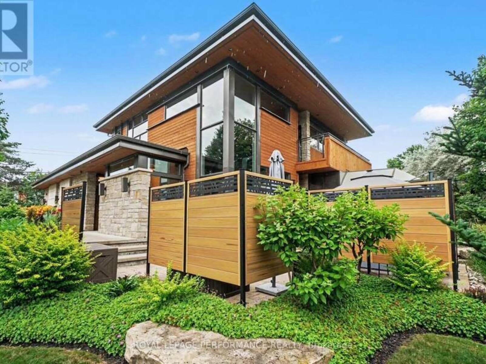1477 PRESTONE DRIVE, Ottawa, Ontario K1E 1M5