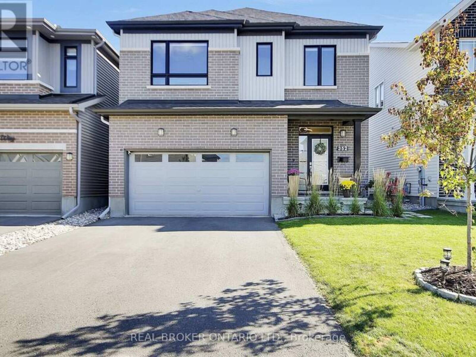 352 FINIAL WAY, Ottawa, Ontario K2J 6V9