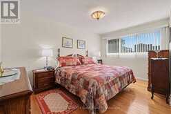 1817 GILBERT AVENUE | Ottawa Ontario | Slide Image Eight