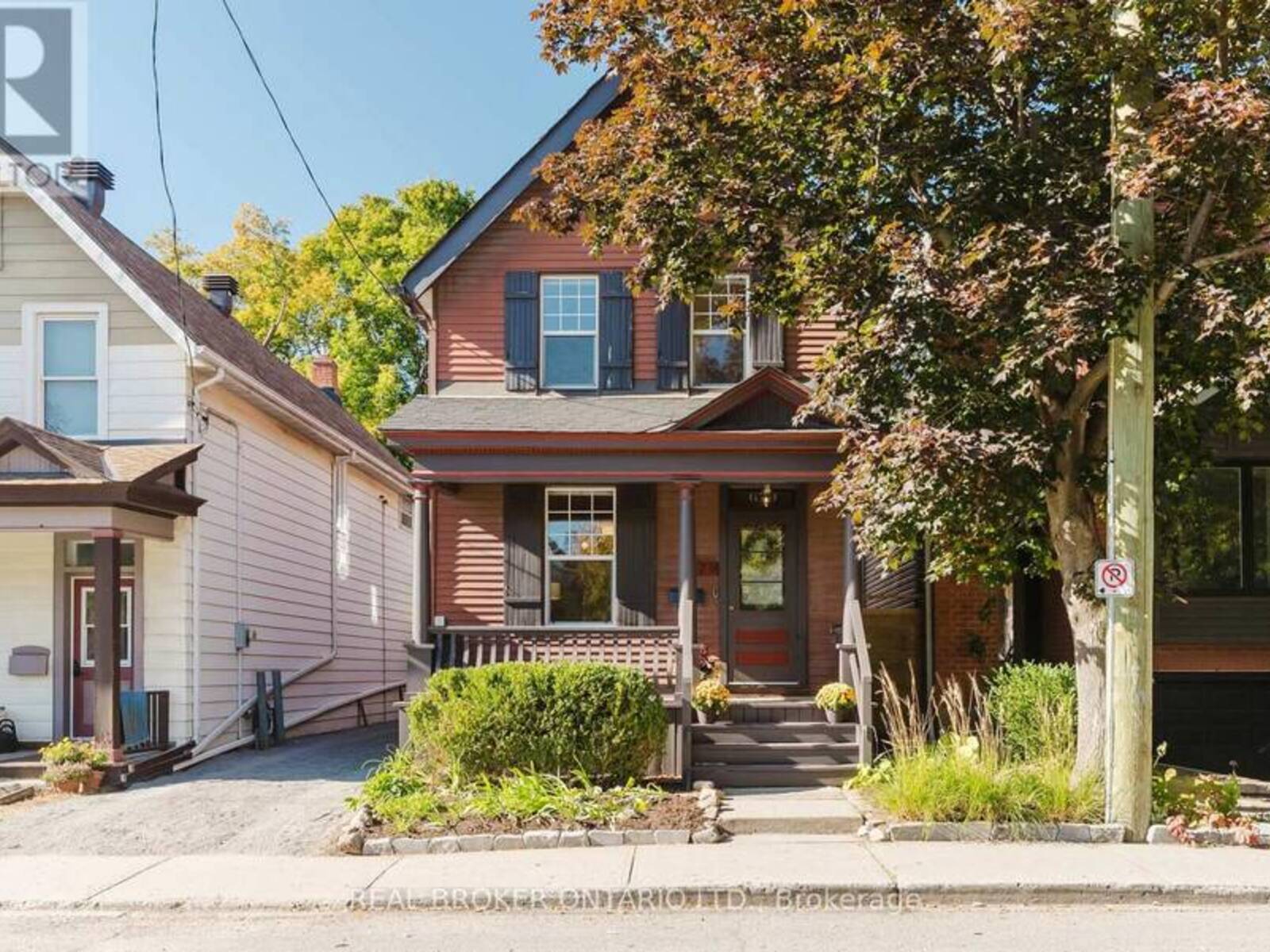679 COOPER STREET, Ottawa, Ontario K1R 5J3