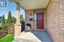 2136 BERGAMOT CIRCLE | Ottawa Ontario | Slide Image Two