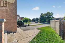 2136 BERGAMOT CIRCLE | Ottawa Ontario | Slide Image Three