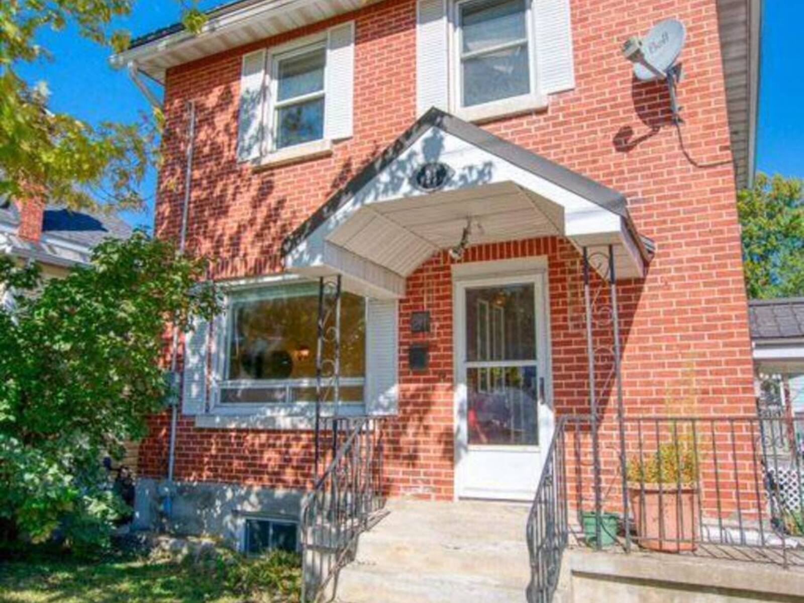 21 GARRISON STREET, Ottawa, Ontario K1Y 2T7