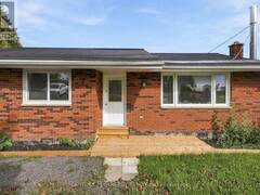 696 WHITES ROAD Quinte West Ontario, K8V 5P8
