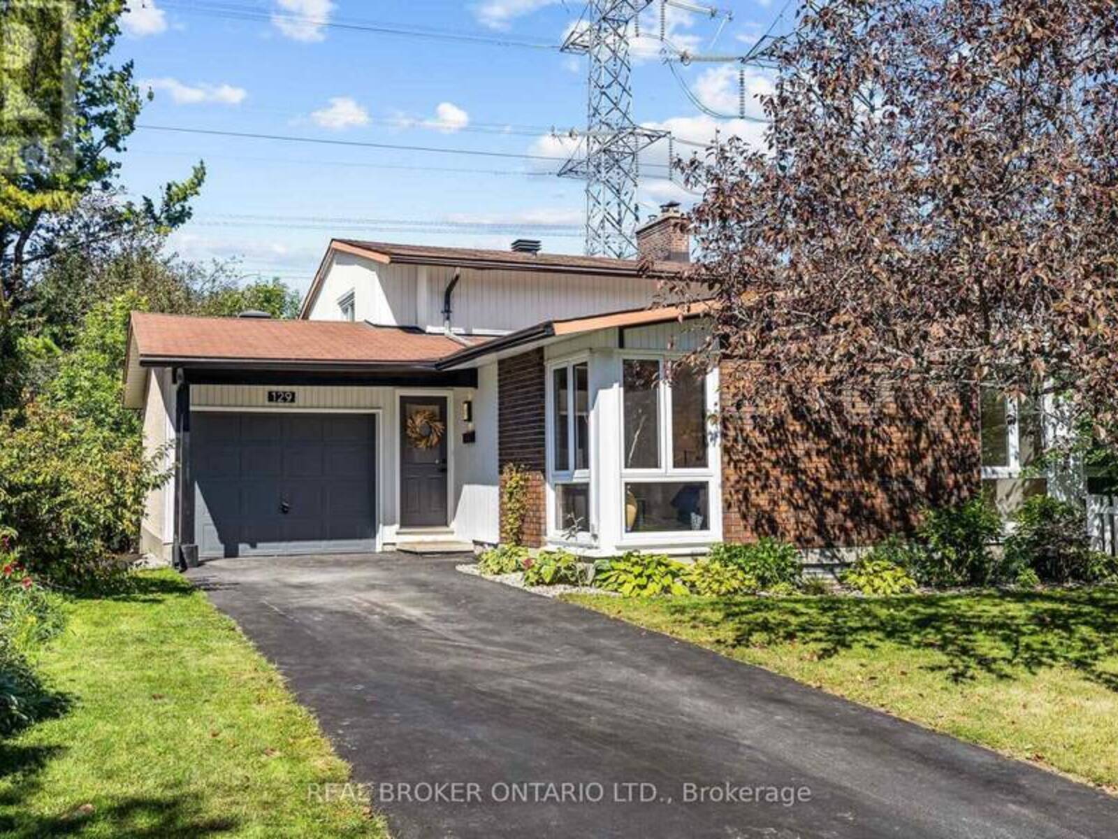 129 WOODFIELD DRIVE, Ottawa, Ontario K2G 0A1