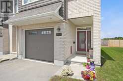 715 MAVERICK CRESCENT | Ottawa Ontario | Slide Image Two