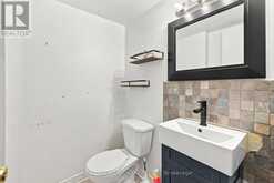 60 TYBALT CRESCENT | Ottawa Ontario | Slide Image Thirteen