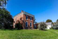 201 CLOTHIER WEST STREET | Kemptville Ontario | Slide Image Three