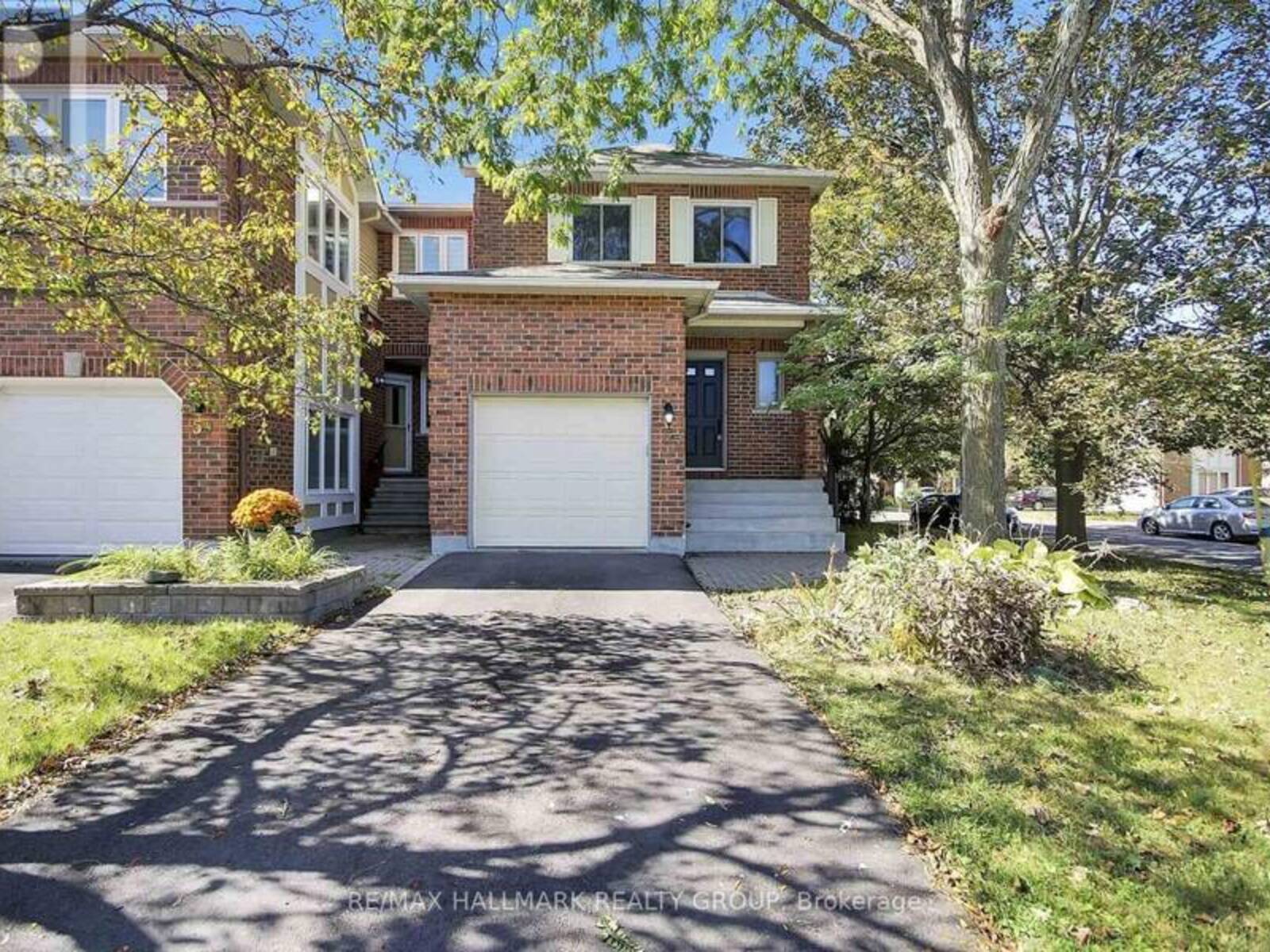 57 ASHPARK CRESCENT, Ottawa, Ontario K1T 3N8
