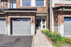 152 MATTINGLY WAY | Ottawa Ontario | Slide Image Two