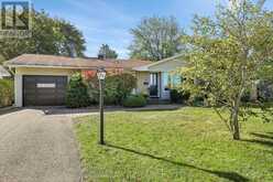 25 THORNCLIFF PLACE | Ottawa Ontario | Slide Image One
