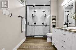 7040 DONWEL DRIVE | Ottawa Ontario | Slide Image Twelve