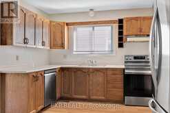 47 FILION CRESCENT | Ottawa Ontario | Slide Image Seventeen