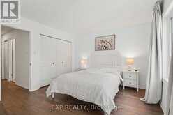 35 - 93 STRATHAVEN PRIVATE | Ottawa Ontario | Slide Image Seventeen