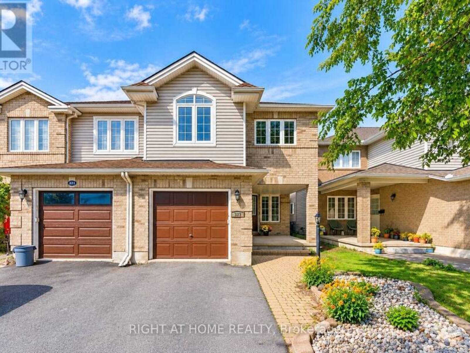 323 BERRIGAN DRIVE, Ottawa, Ontario K2J 5E2