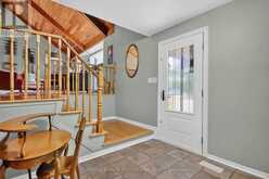 9 FOXRUN LANE | Ottawa Ontario | Slide Image Two