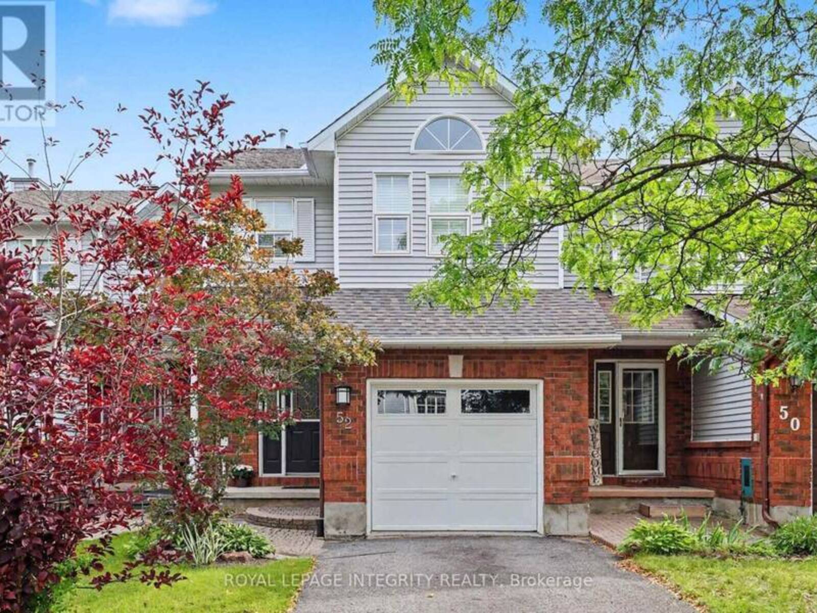 52 BLACKDOME CRESCENT, Ottawa, Ontario K2T 1A9
