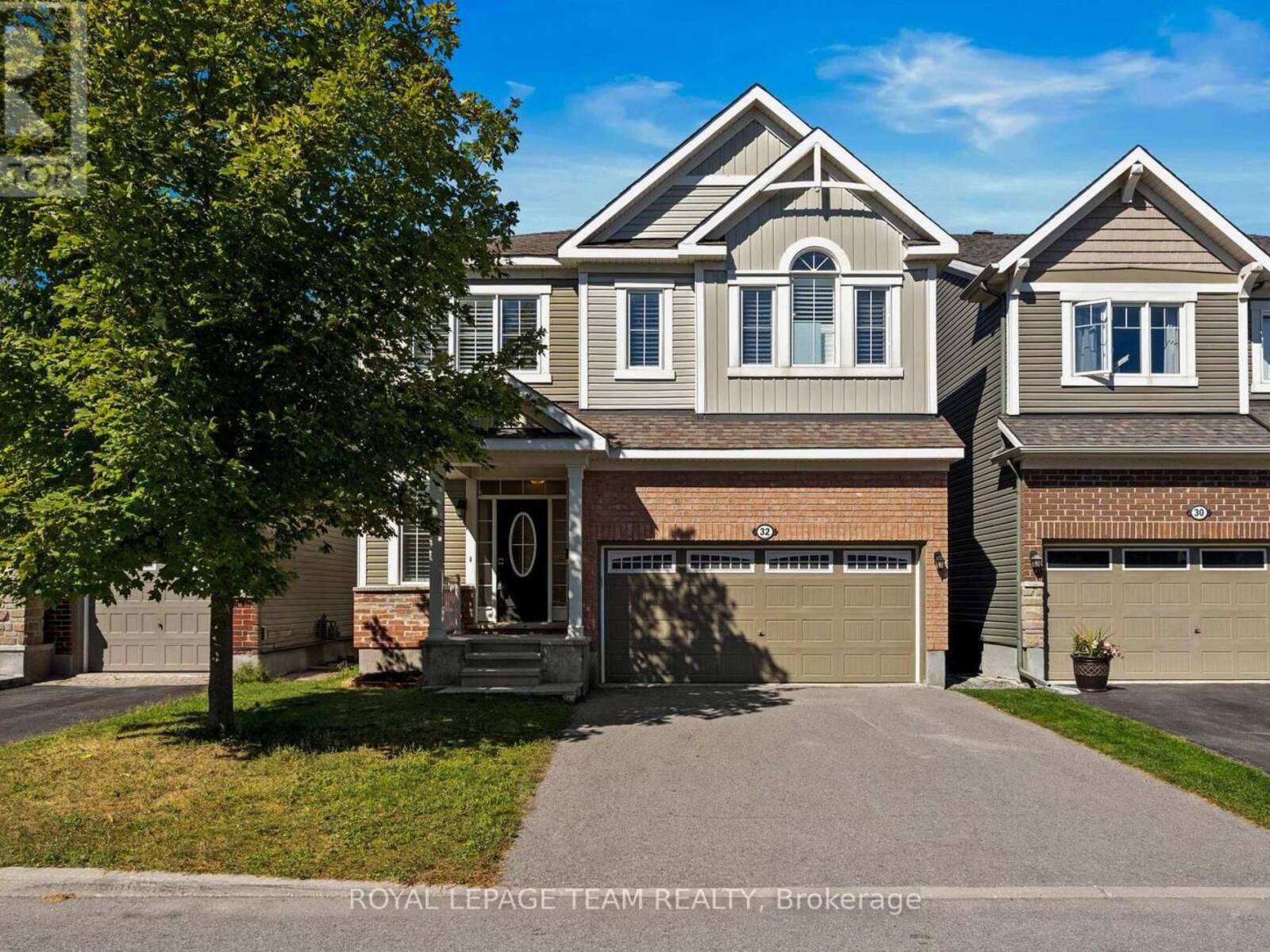 32 ESCALLONIA COURT, Ottawa, Ontario K2S 0W9