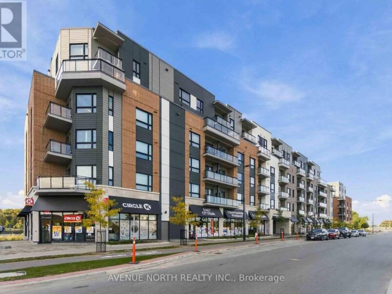 202 - 1350 HEMLOCK ROAD, Ottawa, Ontario K1K 5C2