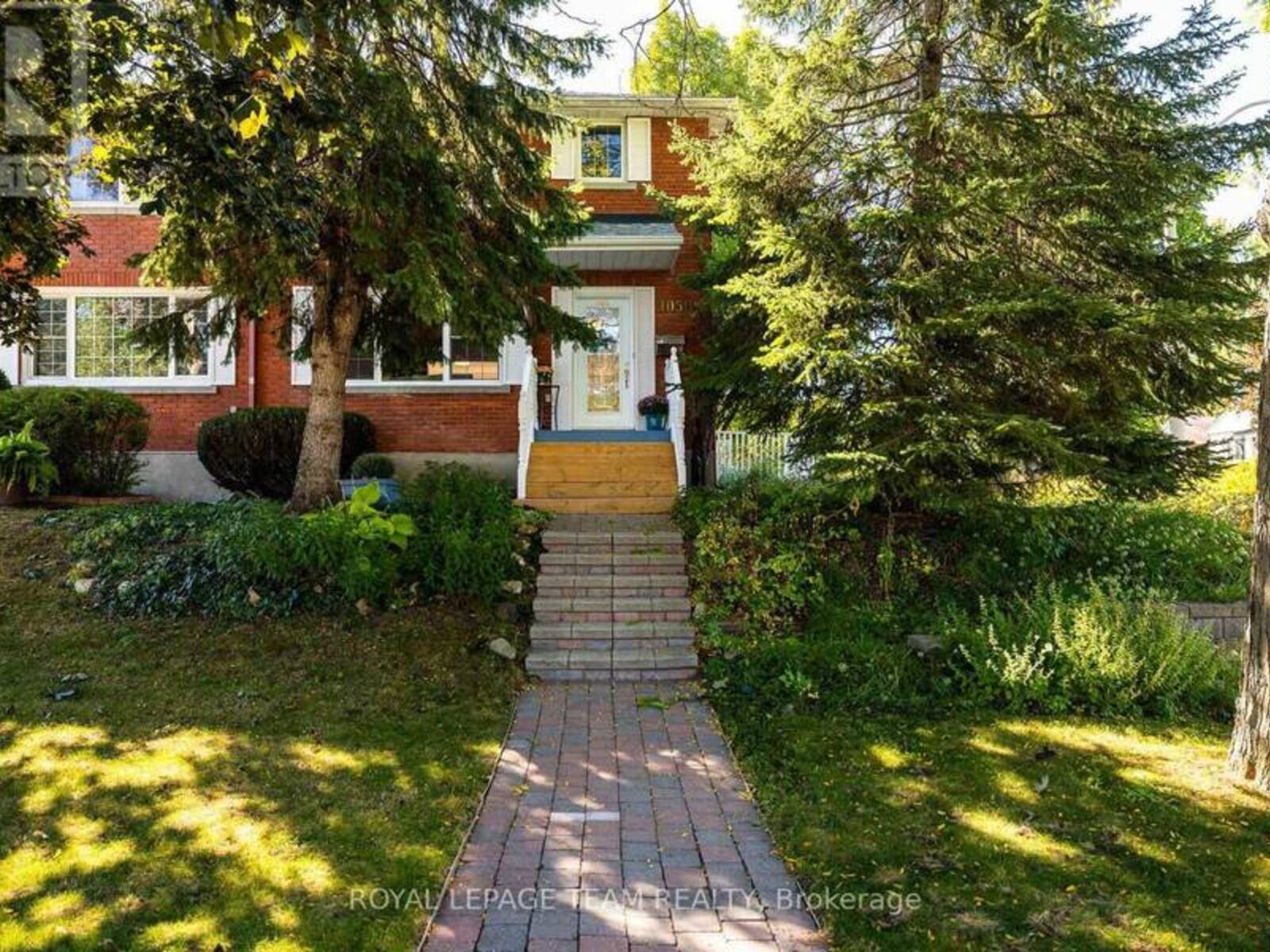 1050 APOLYDORE AVENUE, Ottawa, Ontario K1H 8A9