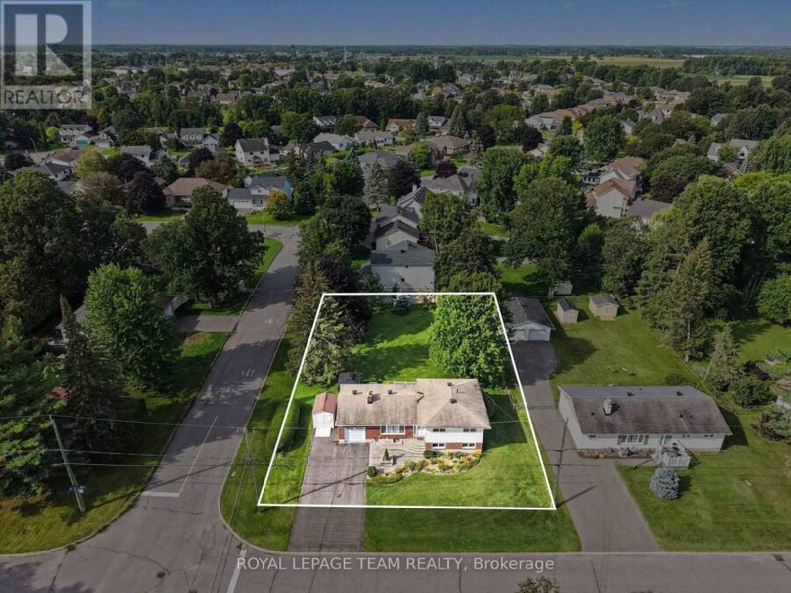 28 GAMBLE DRIVE, Ottawa, Ontario K0A 2Z0