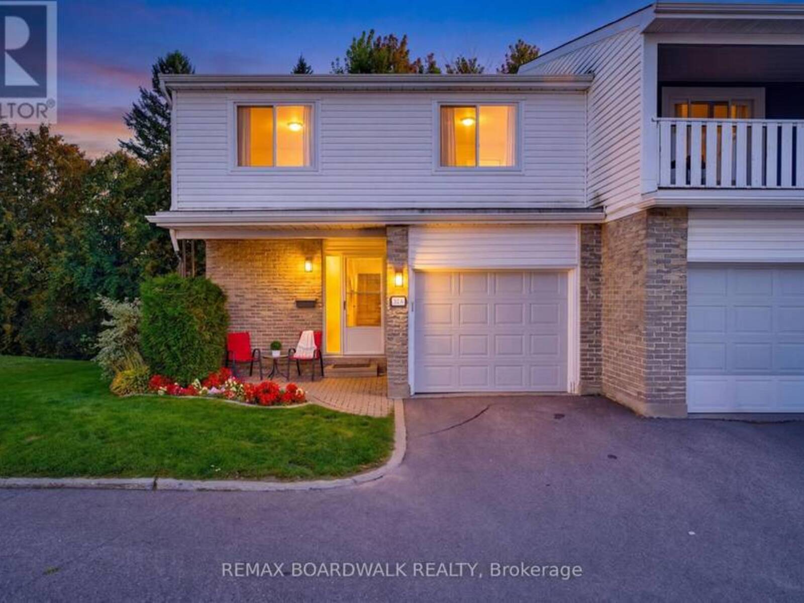 13 - 32A BLACK FOREST LANE, Ottawa, Ontario K2H 5C8