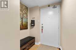 1605 - 530 LAURIER AVENUE W | Ottawa Ontario | Slide Image Six