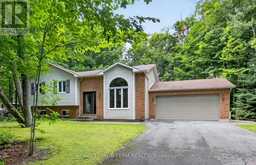 126 MOCKINGBIRD LANE | Ottawa Ontario | Slide Image One