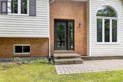 126 MOCKINGBIRD LANE | Ottawa Ontario | Slide Image Three