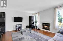 39 GREATWOOD CRESCENT | Ottawa Ontario | Slide Image Thirteen