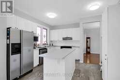 39 GREATWOOD CRESCENT | Ottawa Ontario | Slide Image Nine