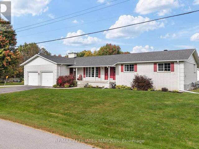 3 FOREST DRIVE Smiths Falls Ontario, K7A 4S5 - 3 Bedrooms Home For Sale