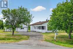 3156 OLD HIGHWAY 17 ROAD | Clarence-Rockland Ontario | Slide Image Three