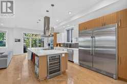 258 CARLETON AVENUE | Ottawa Ontario | Slide Image Eight