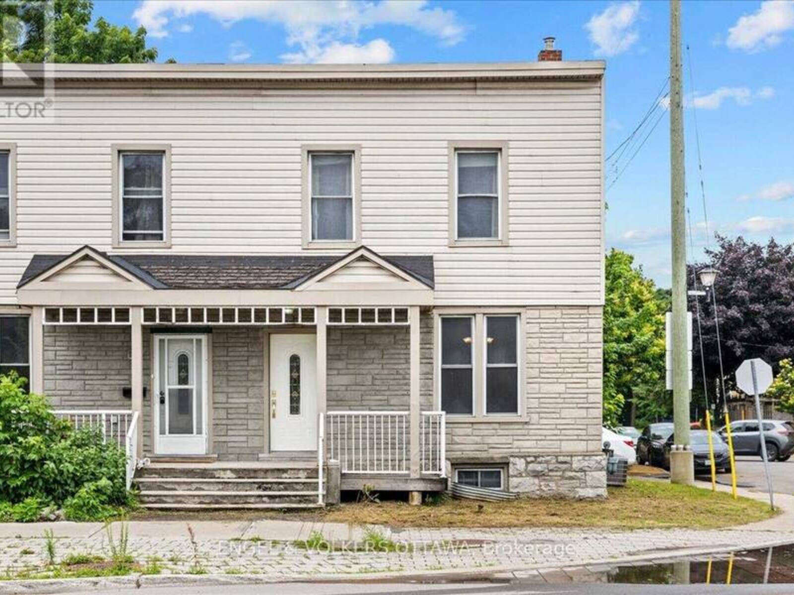 118 KING EDWARD AVENUE, Ottawa, Ontario K1N 7L1