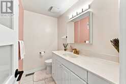 93 BEAVER RIDGE | Ottawa Ontario | Slide Image Seventeen