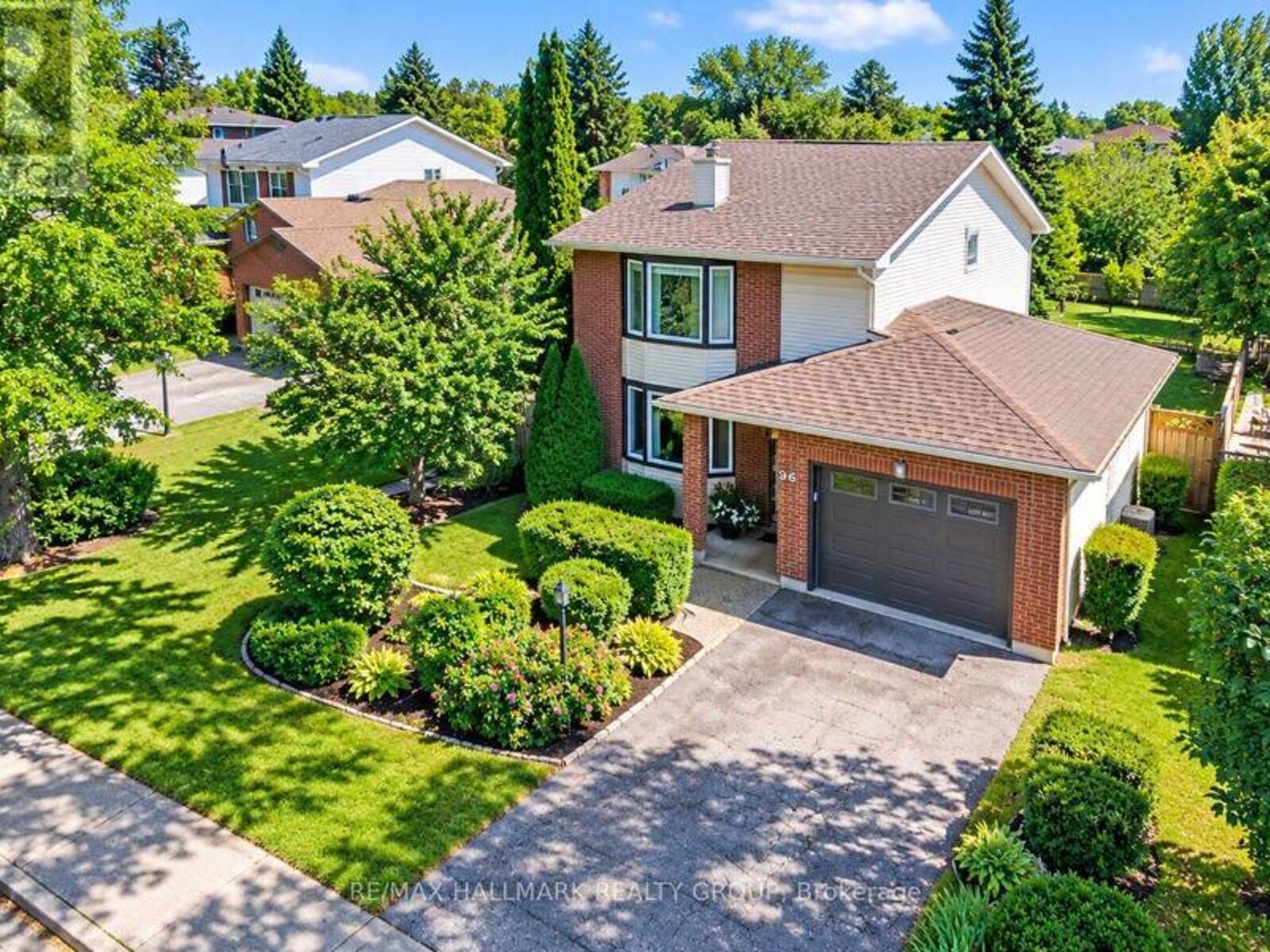 96 PHEASANT RUN DRIVE, Ottawa, Ontario K2J 2R5