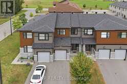 23 FINGLAS COURT | Ottawa Ontario | Slide Image Three