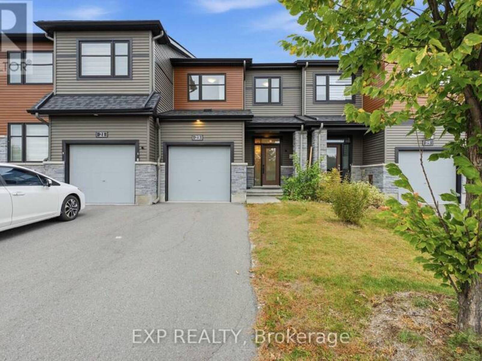 23 FINGLAS COURT, Ottawa, Ontario K2J 6Y6