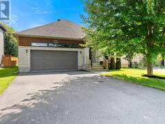 6 BRICKYARD DRIVE Russell Ontario, K4R 0B2