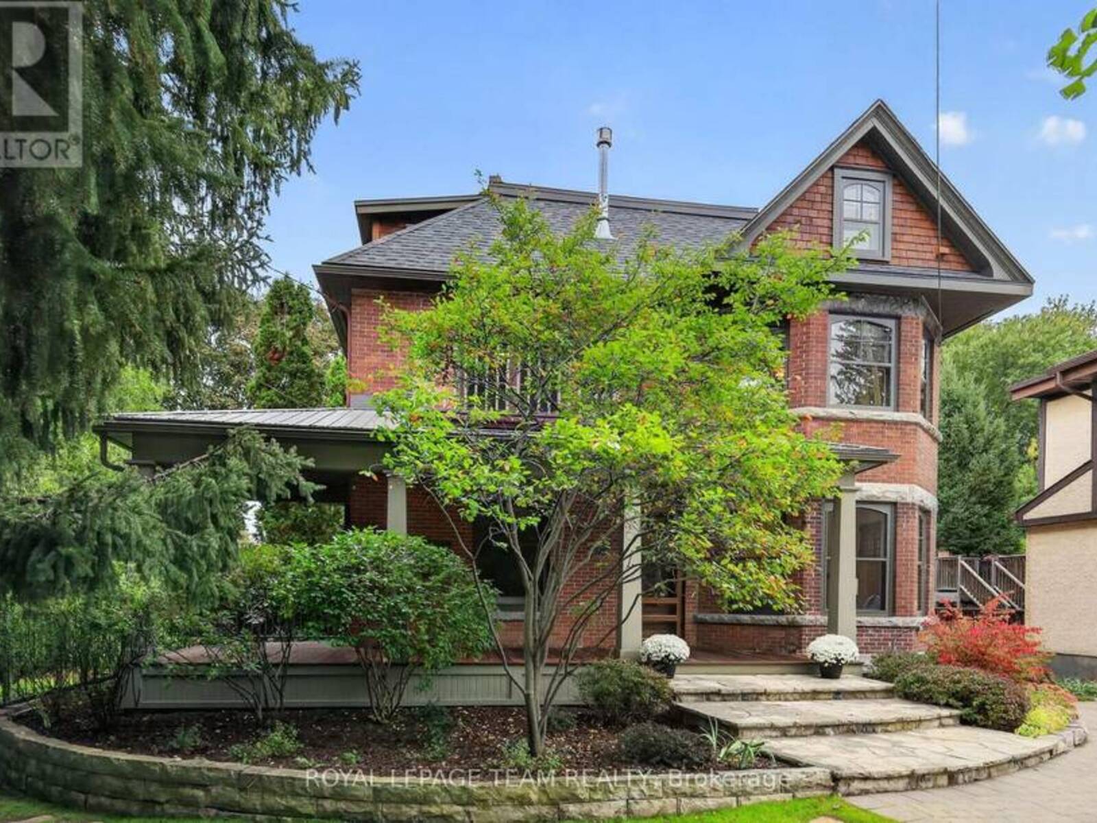 515 BROADVIEW AVENUE, Ottawa, Ontario K2A 2L3