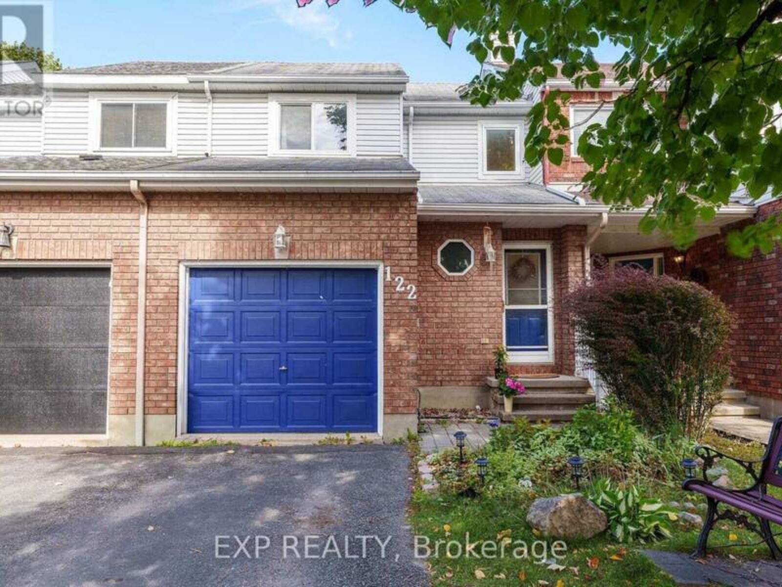 122 MARKLAND CRESCENT, Ottawa, Ontario K2G 5Z7