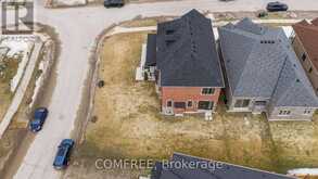 51 WOOD CRESCENT | Angus Ontario | Slide Image Two
