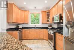 19 CREEKS END LANE | Ottawa Ontario | Slide Image Thirteen