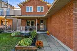 1920 LECLAIR CRESCENT | Ottawa Ontario | Slide Image Four