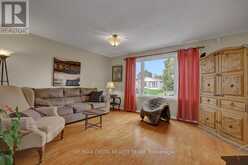 11 COURTNEY ROAD | Ottawa Ontario | Slide Image Eleven
