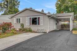 11 COURTNEY ROAD | Ottawa Ontario | Slide Image One